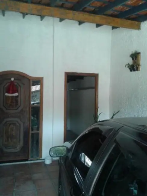 Casa com 4 quartos à venda, 250m2 em Sao Jose Dos Campos - SP - imagem 1 Foto 1 de Casa com 4 quartos à venda, 250m2 em Sao Jose Dos Campos - SP