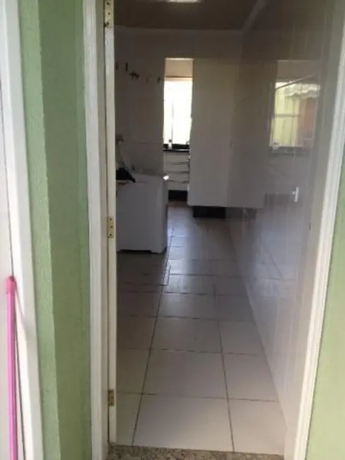 Foto 3 de Casa com 2 quartos à venda, 125m2 em Sao Jose Dos Campos - SP