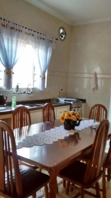 Foto 3 de Sobrado com 3 quartos à venda, 125m2 em Sao Jose Dos Campos - SP