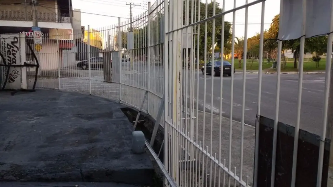 Foto 3 de Armazém / Galpão para alugar, 245m2 em Sao Jose Dos Campos - SP