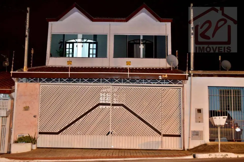 Foto 1 de Sobrado com 3 quartos à venda, 140m2 em Sao Jose Dos Campos - SP