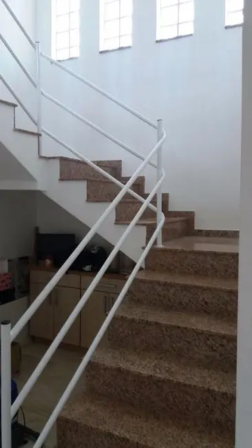 Foto 2 de Sobrado com 2 quartos à venda, 125m2 em Sao Jose Dos Campos - SP