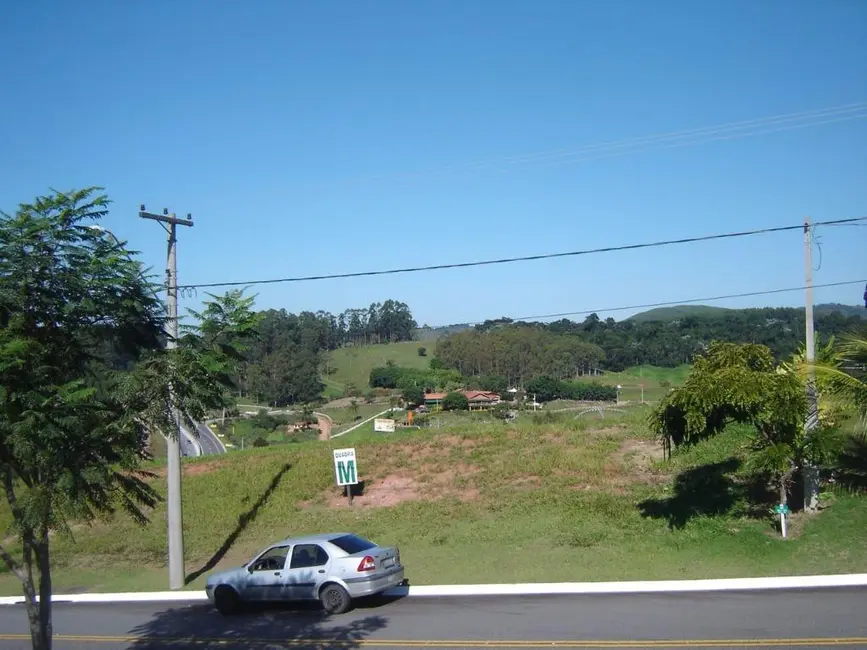 Foto 1 de Terreno / Lote à venda, 1032m2 em Paraibuna - SP