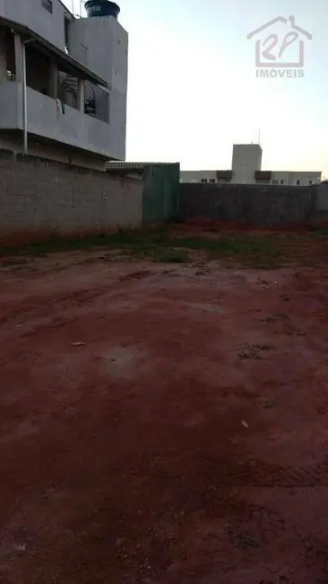 Foto 1 de Terreno / Lote à venda, 180m2 em Sao Jose Dos Campos - SP