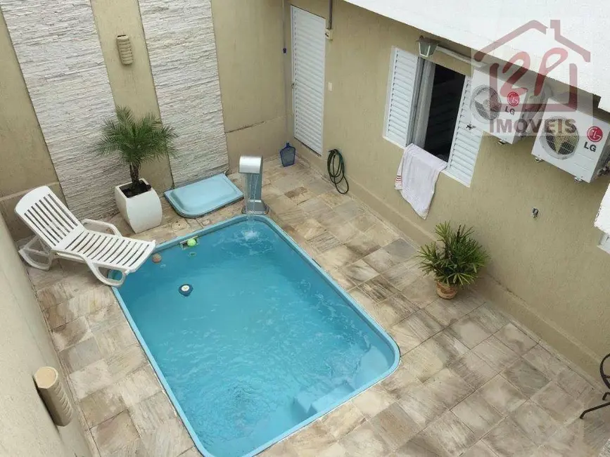 Foto 1 de Casa com 3 quartos à venda, 225m2 em Sao Jose Dos Campos - SP