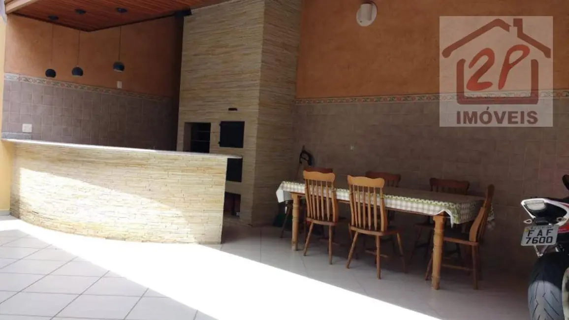 Foto 3 de Sobrado com 4 quartos à venda, 215m2 em Sao Jose Dos Campos - SP