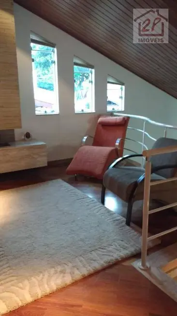 Foto 6 de Sobrado com 4 quartos à venda, 215m2 em Sao Jose Dos Campos - SP