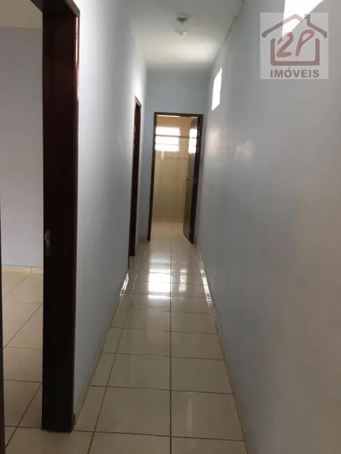 Foto 9 de Casa com 2 quartos à venda, 150m2 em Parque Santo Antônio, Jacarei - SP