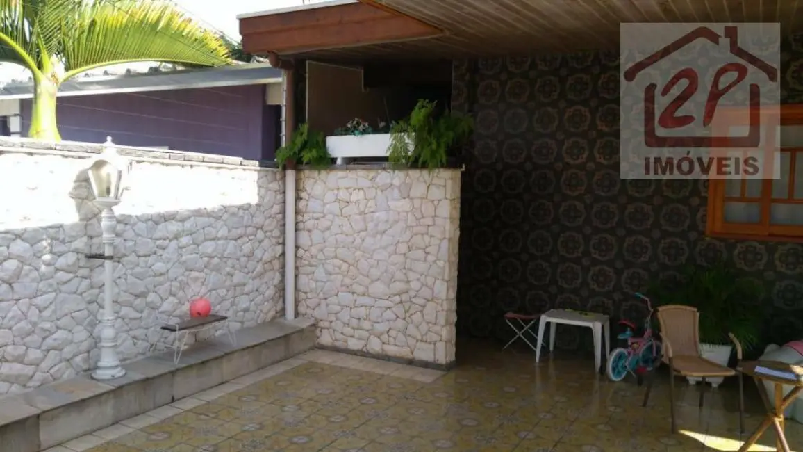 Sobrado com 6 quartos à venda, 300m2 em Sao Jose Dos Campos - SP - imagem 1 Foto 1 de Sobrado com 6 quartos à venda, 300m2 em Sao Jose Dos Campos - SP