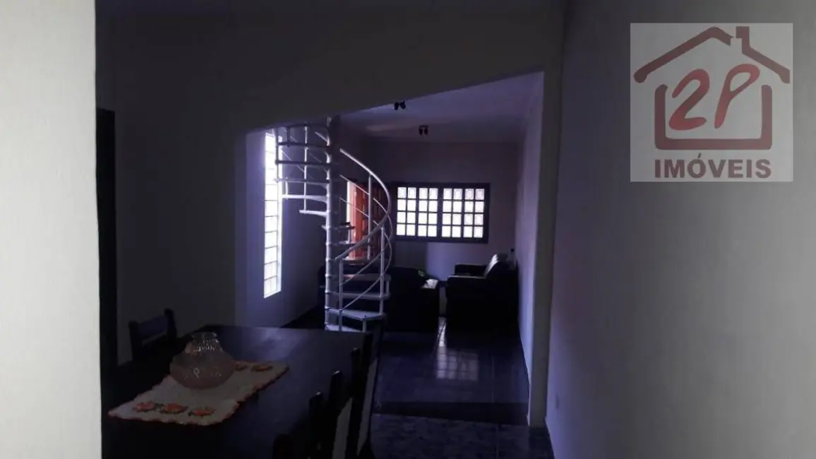 Foto 6 de Sobrado com 4 quartos à venda, 125m2 em Jardim das Indústrias, Jacarei - SP