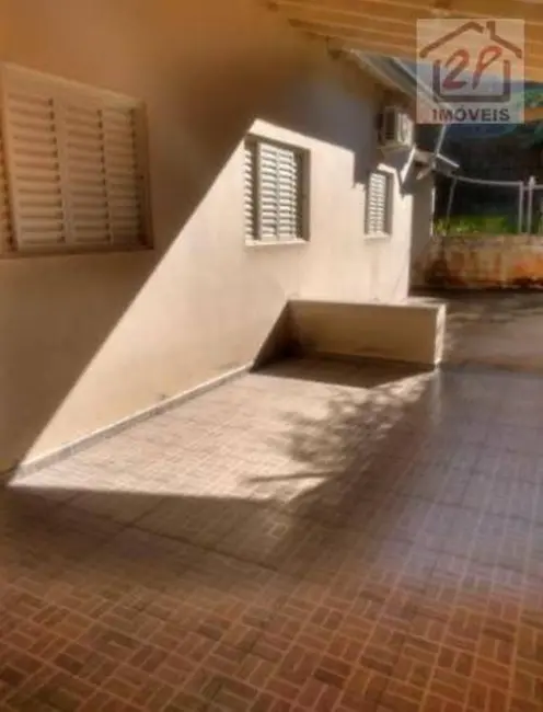 Foto 1 de Casa com 3 quartos à venda, 440m2 em Parque Residencial Maria Elmira, Cacapava - SP