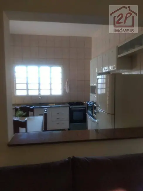 Foto 2 de Casa com 3 quartos à venda, 440m2 em Parque Residencial Maria Elmira, Cacapava - SP