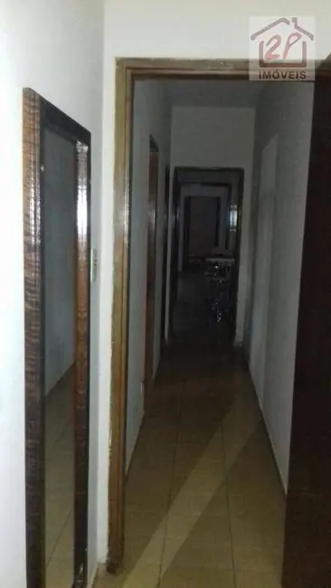 Sobrado com 3 quartos à venda, 160m2 em Sao Jose Dos Campos - SP - imagem 3 Foto 3 de Sobrado com 3 quartos à venda, 160m2 em Sao Jose Dos Campos - SP