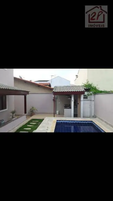 Sobrado com 4 quartos à venda, 250m2 em Jacarei - SP - imagem 1 Foto 1 de Sobrado com 4 quartos à venda, 250m2 em Jacarei - SP