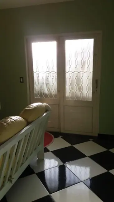 Casa com 3 quartos à venda, 230m2 em Sao Jose Dos Campos - SP - imagem 4 Foto 4 de Casa com 3 quartos à venda, 230m2 em Sao Jose Dos Campos - SP