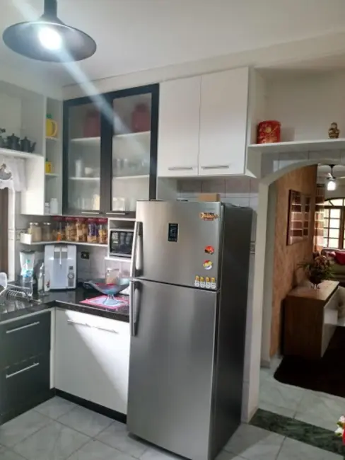 Foto 5 de Sobrado com 3 quartos à venda, 370m2 em Jardim Santa Maria, Jacarei - SP