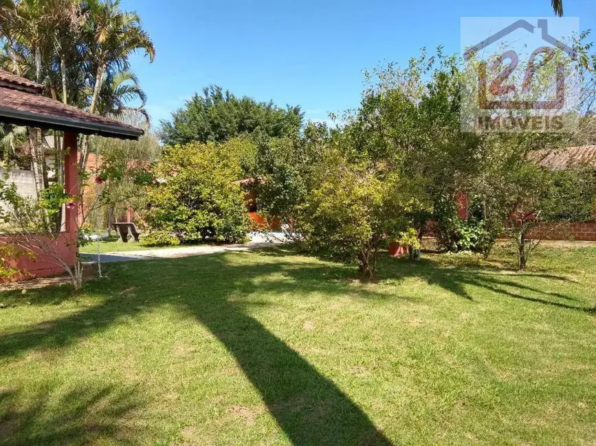 Chácara com 3 quartos à venda, 2000m2 em Sao Jose Dos Campos - SP - imagem 9 Foto 9 de Chácara com 3 quartos à venda, 2000m2 em Sao Jose Dos Campos - SP