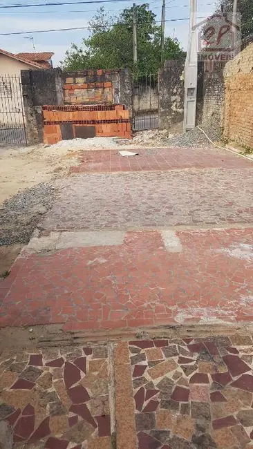 Foto 6 de Casa com 4 quartos à venda, 250m2 em Jardim Jacinto, Jacarei - SP