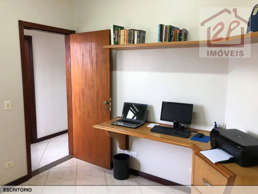 Foto 8 de Casa de Condomínio com 3 quartos à venda, 375m2 em Vila Zezé, Jacarei - SP