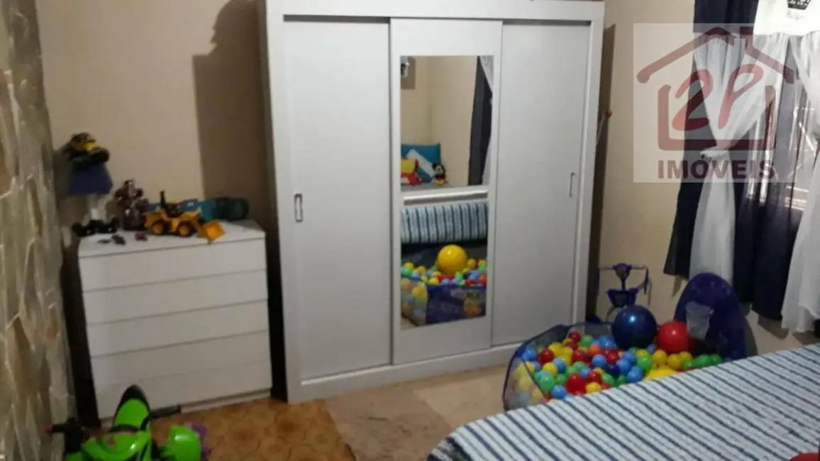 Foto 4 de Sobrado com 3 quartos à venda, 125m2 em Parque Santo Antônio, Jacarei - SP