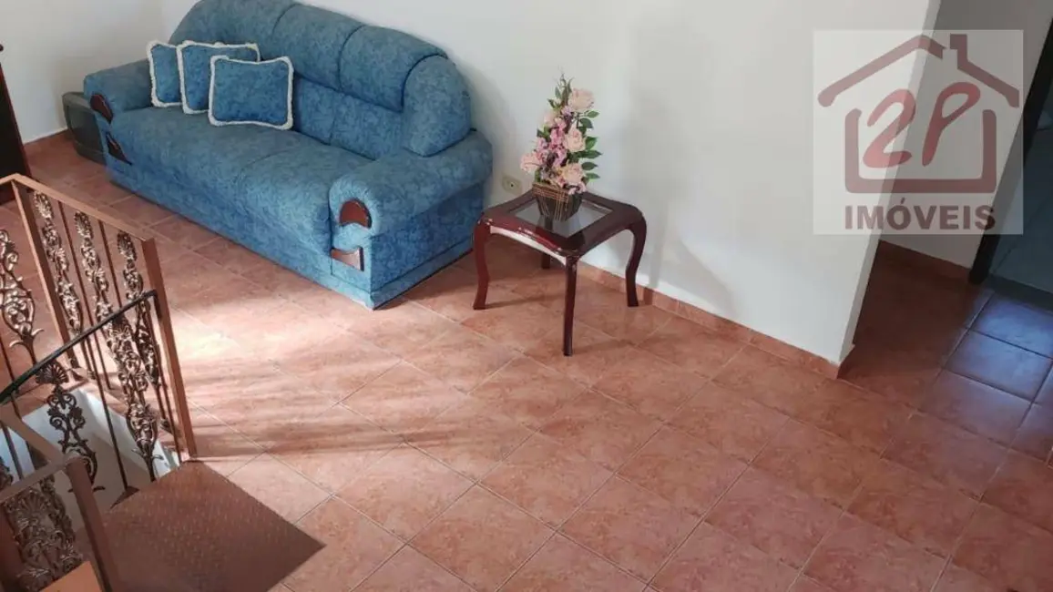 Foto 2 de Casa com 4 quartos à venda, 250m2 em Sao Jose Dos Campos - SP