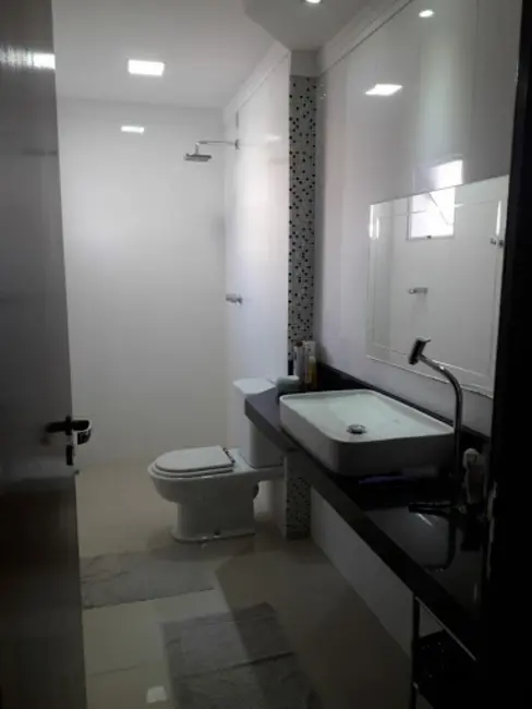 Foto 4 de Sobrado com 2 quartos à venda, 200m2 em Sao Jose Dos Campos - SP