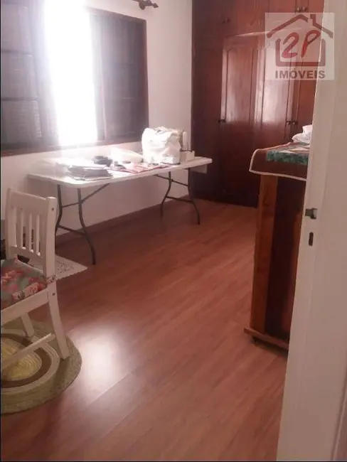 Casa com 3 quartos à venda, 368m2 em Sao Jose Dos Campos - SP - imagem 9 Foto 9 de Casa com 3 quartos à venda, 368m2 em Sao Jose Dos Campos - SP