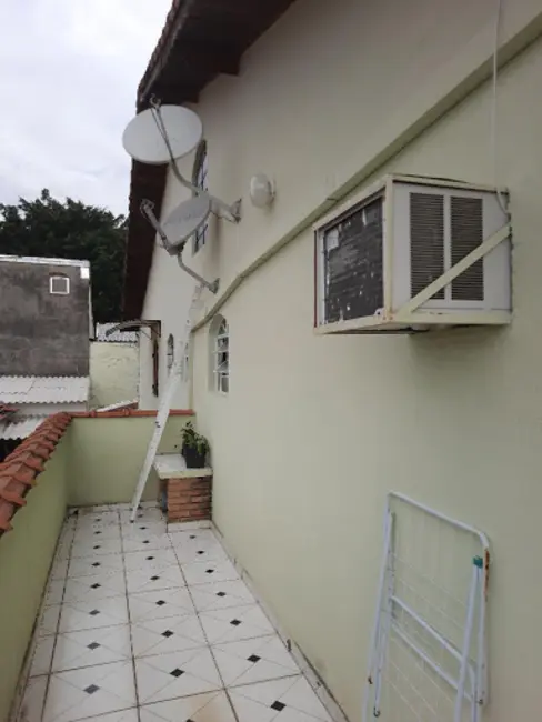 Foto 3 de Sobrado com 3 quartos à venda, 125m2 em Sao Jose Dos Campos - SP