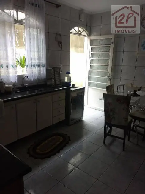 Foto 4 de Sobrado com 3 quartos à venda, 125m2 em Sao Jose Dos Campos - SP