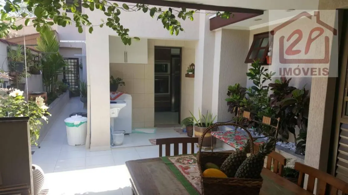 Foto 4 de Sobrado com 3 quartos à venda, 150m2 em Sao Jose Dos Campos - SP