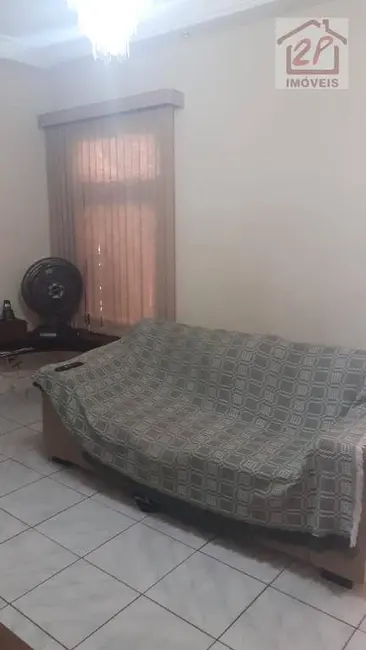 Sobrado com 2 quartos à venda, 116m2 em Jacarei - SP - imagem 2 Foto 2 de Sobrado com 2 quartos à venda, 116m2 em Jacarei - SP