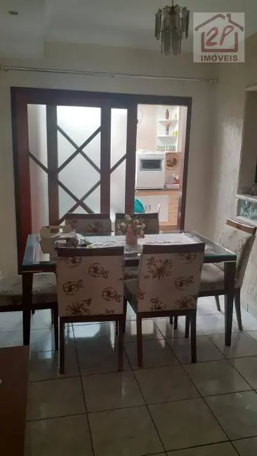 Sobrado com 2 quartos à venda, 116m2 em Jacarei - SP - imagem 5 Foto 5 de Sobrado com 2 quartos à venda, 116m2 em Jacarei - SP