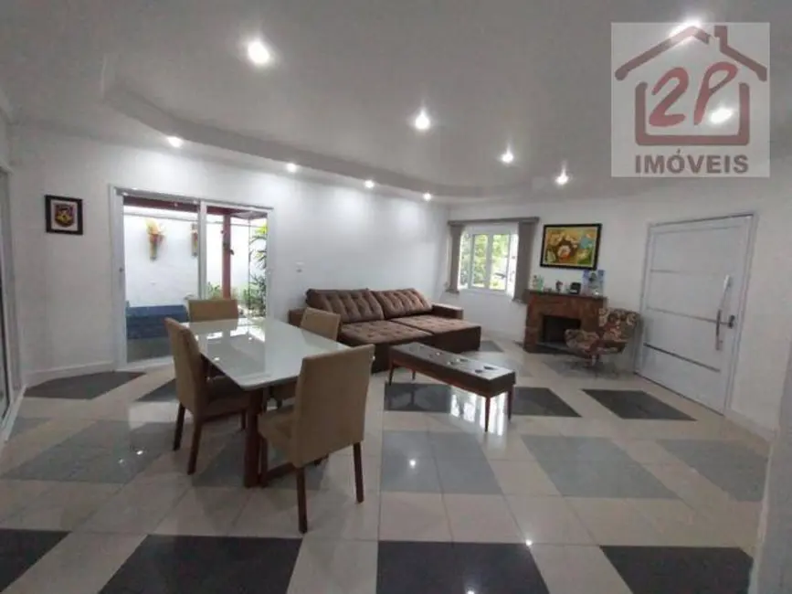 Foto 1 de Sobrado com 5 quartos à venda, 375m2 em Vila Zezé, Jacarei - SP