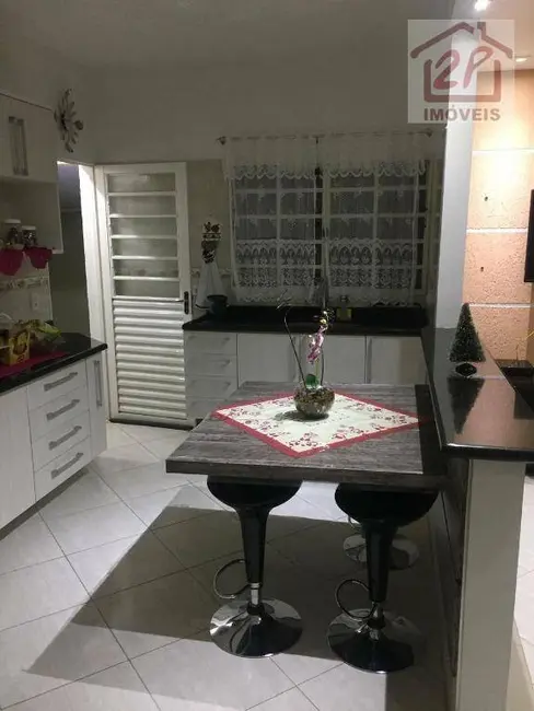 Foto 2 de Casa com 2 quartos à venda, 250m2 em Residencial Santa Paula, Jacarei - SP