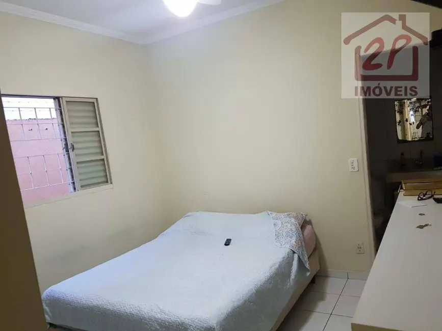 Foto 9 de Casa com 2 quartos à venda, 125m2 em Vila Galvão, Cacapava - SP