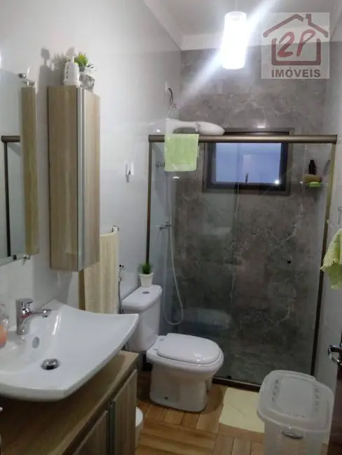 Foto 8 de Casa com 3 quartos à venda, 250m2 em Jacarei - SP
