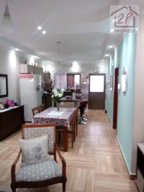 Foto 4 de Casa com 3 quartos à venda, 250m2 em Jacarei - SP