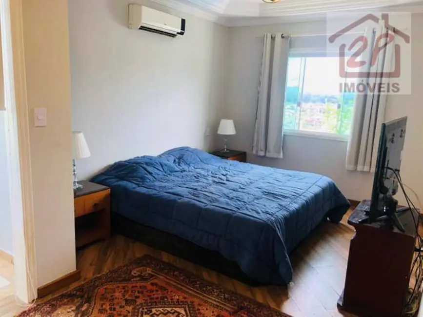 Foto 9 de Sobrado com 6 quartos à venda, 450m2 em Sao Jose Dos Campos - SP