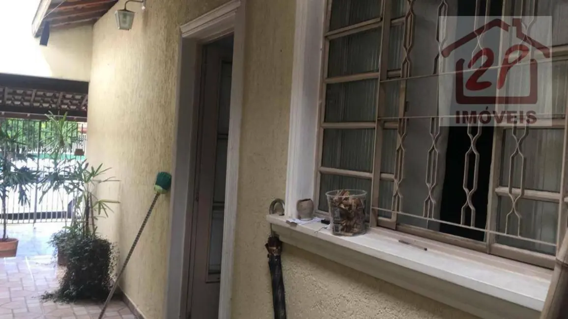 Foto 2 de Casa com 2 quartos à venda, 125m2 em Sao Jose Dos Campos - SP