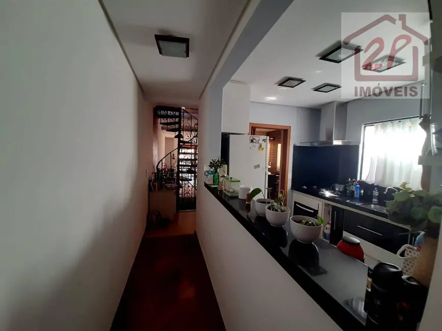 Foto 2 de Casa com 3 quartos à venda, 170m2 em Sao Jose Dos Campos - SP