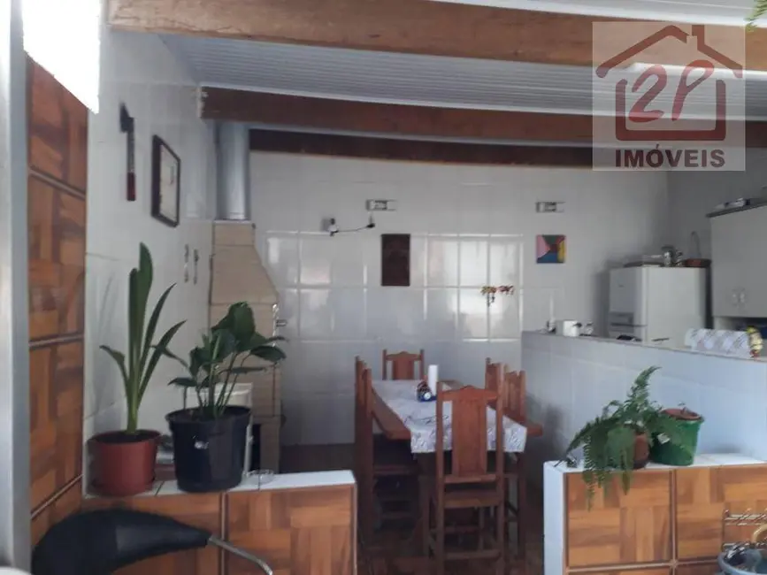 Foto 2 de Casa com 1 quarto à venda, 125m2 em Rio do Ouro, Caraguatatuba - SP