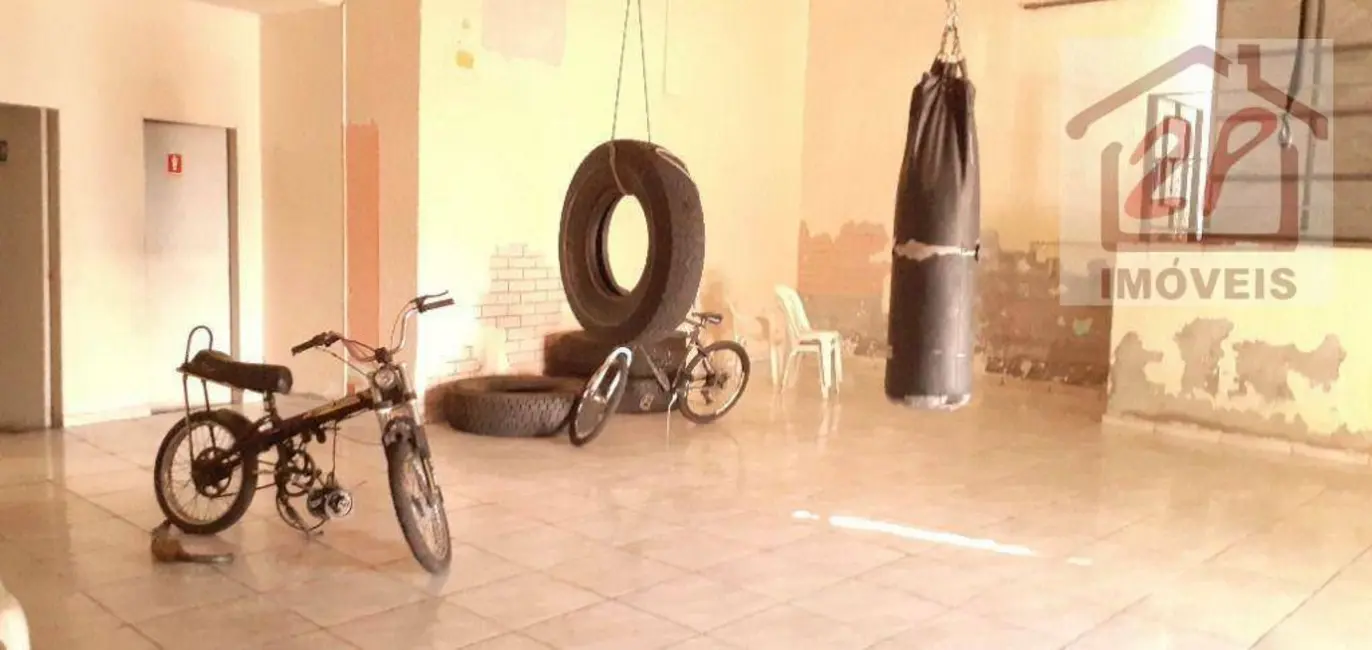 Casa com 3 quartos à venda, 613m2 em Sao Jose Dos Campos - SP - imagem 3 Foto 3 de Casa com 3 quartos à venda, 613m2 em Sao Jose Dos Campos - SP