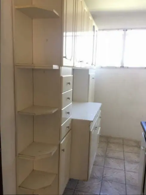 Foto 2 de Apartamento com 2 quartos à venda, 55m2 em Jardim Califórnia, Jacarei - SP