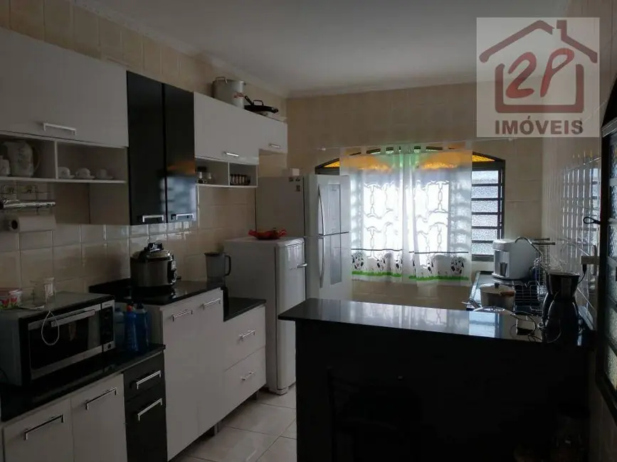 Foto 2 de Casa com 3 quartos à venda, 250m2 em Sao Jose Dos Campos - SP