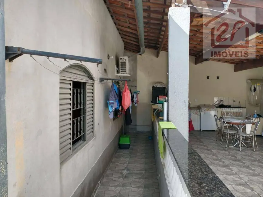 Foto 4 de Casa com 3 quartos à venda, 250m2 em Sao Jose Dos Campos - SP