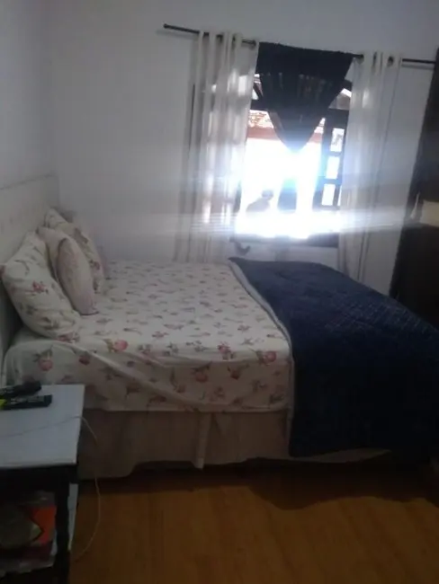 Casa com 2 quartos à venda, 125m2 em Sao Jose Dos Campos - SP - imagem 2 Foto 2 de Casa com 2 quartos à venda, 125m2 em Sao Jose Dos Campos - SP