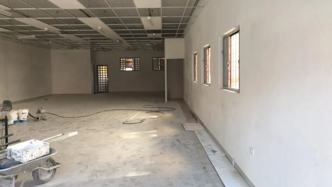 Loja para alugar, 700m2 em Sao Jose Dos Campos - SP - imagem 4 Foto 4 de Loja para alugar, 700m2 em Sao Jose Dos Campos - SP