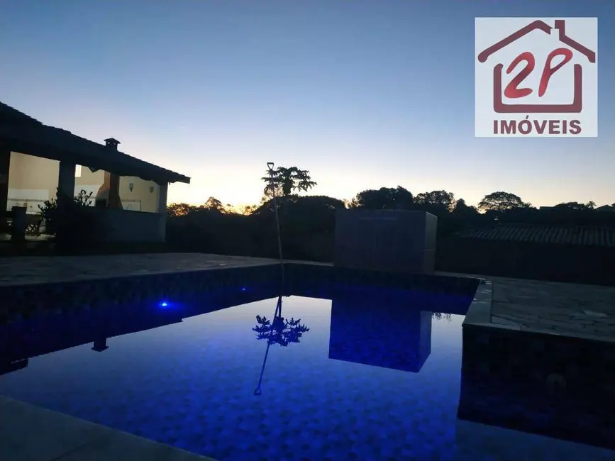 Chácara com 3 quartos à venda, 700m2 em Cacapava - SP - imagem 5 Foto 5 de Chácara com 3 quartos à venda, 700m2 em Cacapava - SP