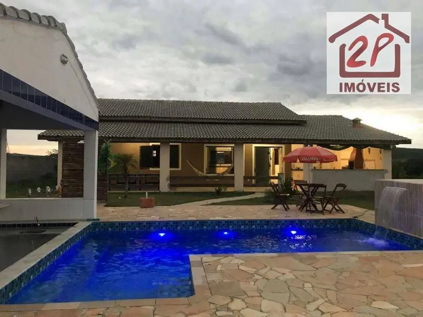 Chácara com 3 quartos à venda, 700m2 em Cacapava - SP - imagem 1 Foto 1 de Chácara com 3 quartos à venda, 700m2 em Cacapava - SP