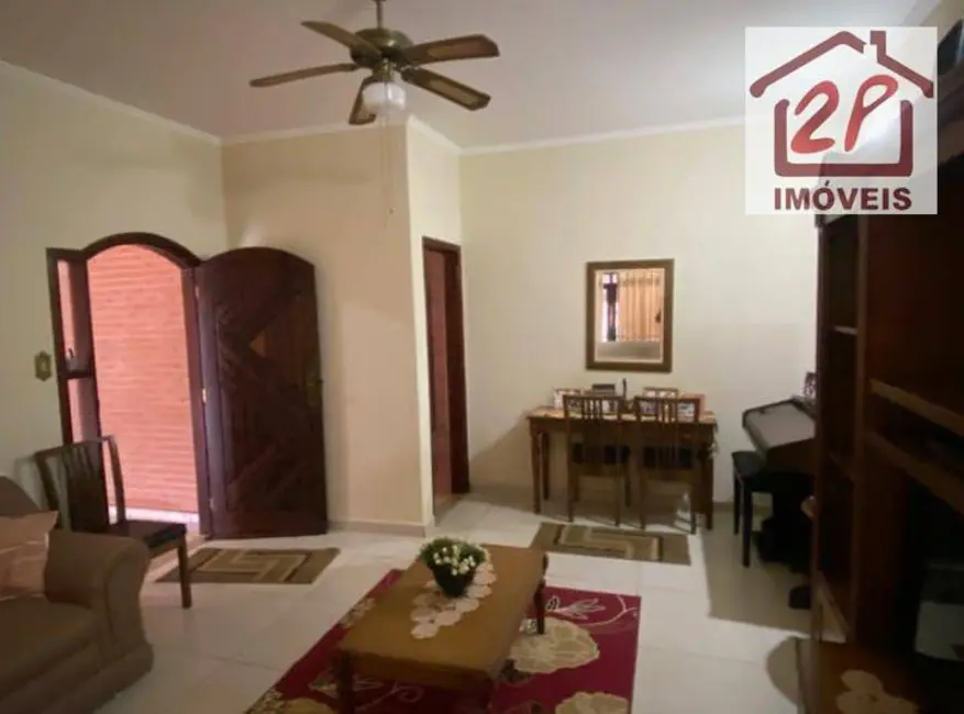 Foto 4 de Casa com 4 quartos à venda, 250m2 em Sao Jose Dos Campos - SP